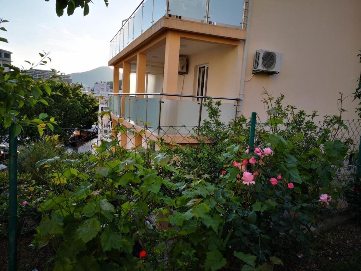 Apartmani Becici Exterior foto